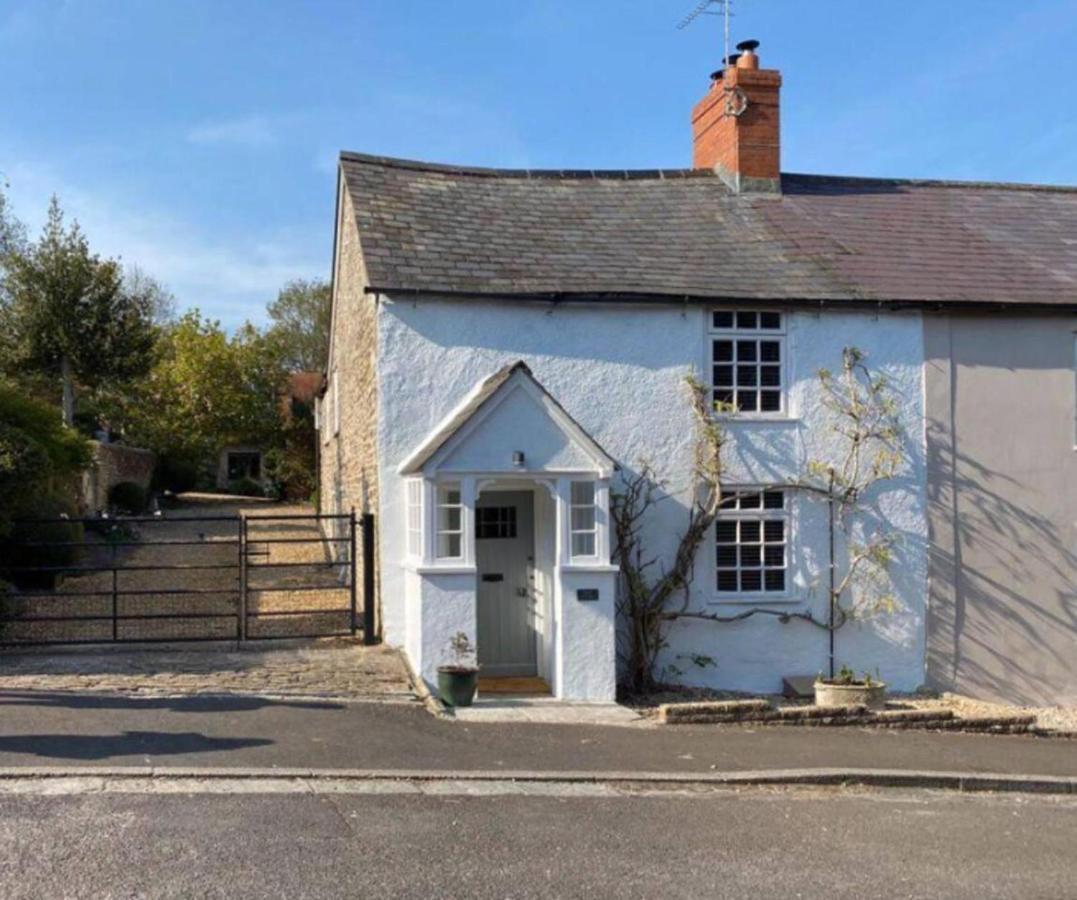 סטרמינסטר ניוטון Cosy Two Bedrooom Cottage Set In A Dorset Village מראה חיצוני תמונה